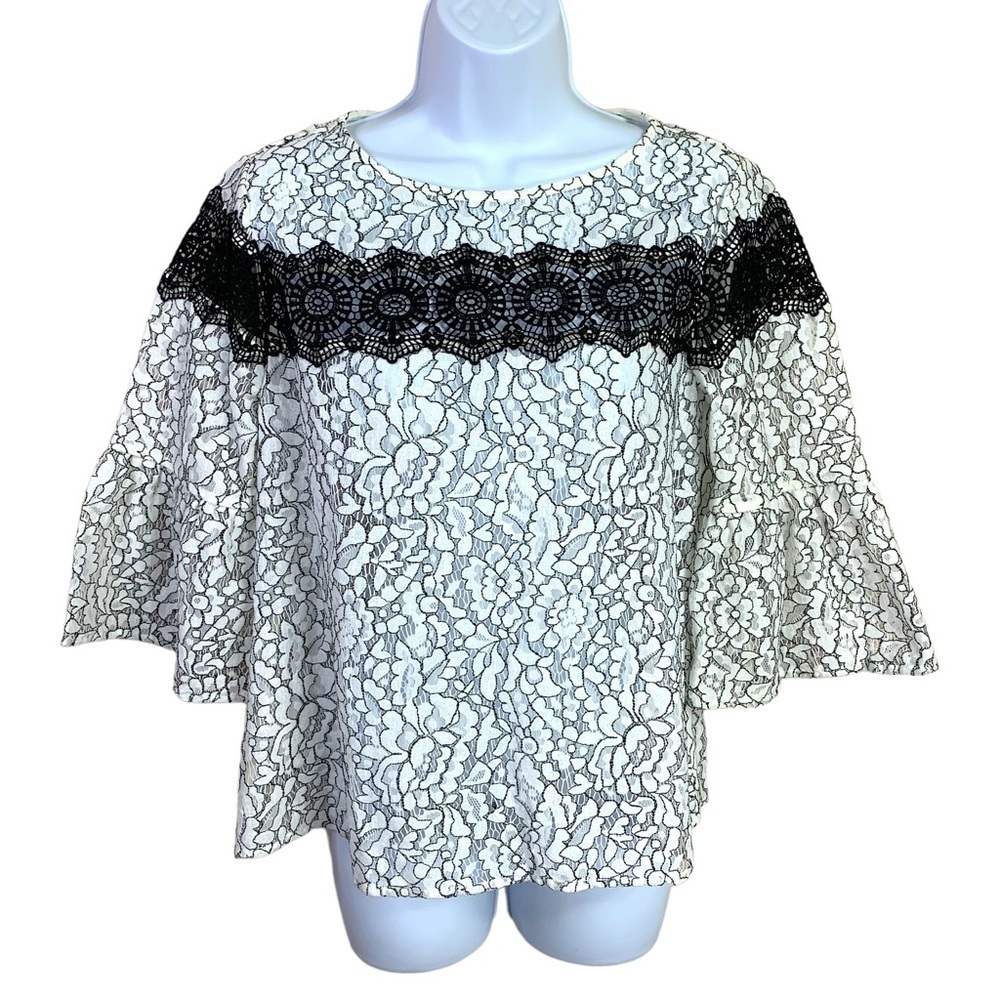 Small Ann Taylor LOFT White Lace Blouse Bell Sleeve 4 6 Peasant Semi Sheer